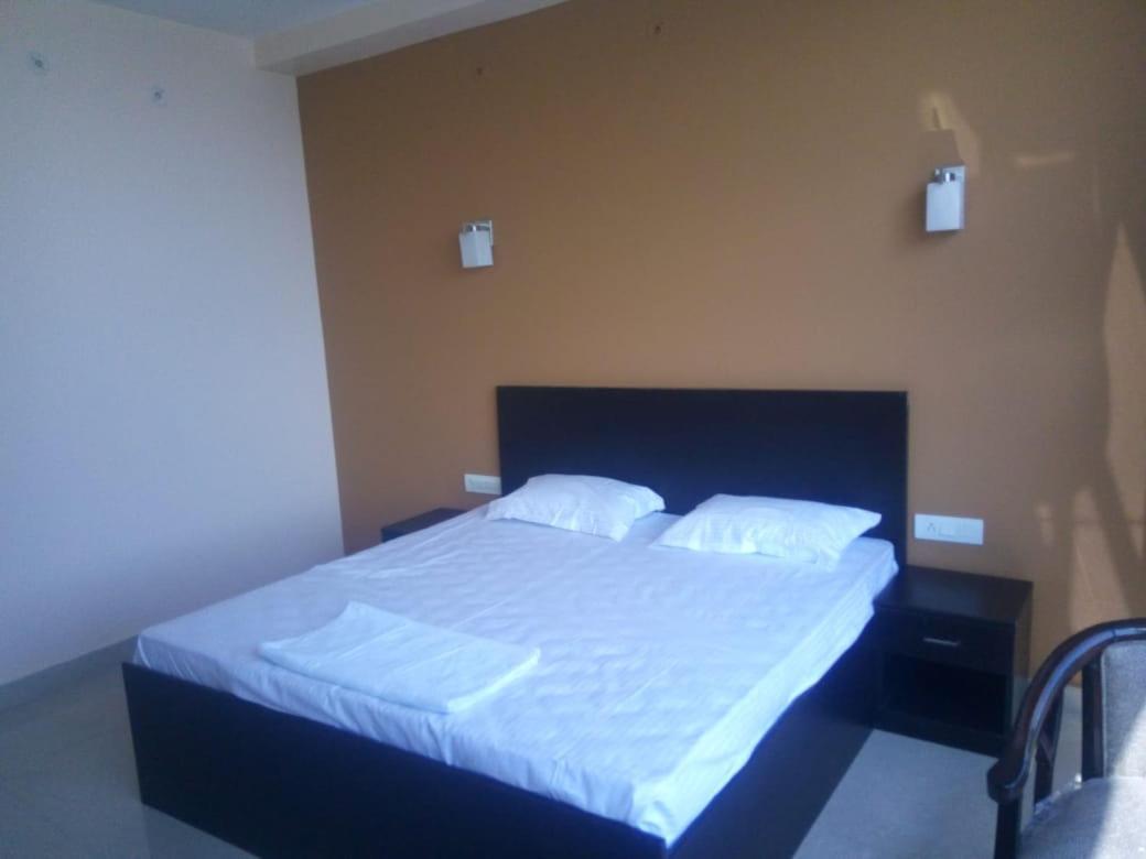Hotel-78 Pithoragarh Ngoại thất bức ảnh