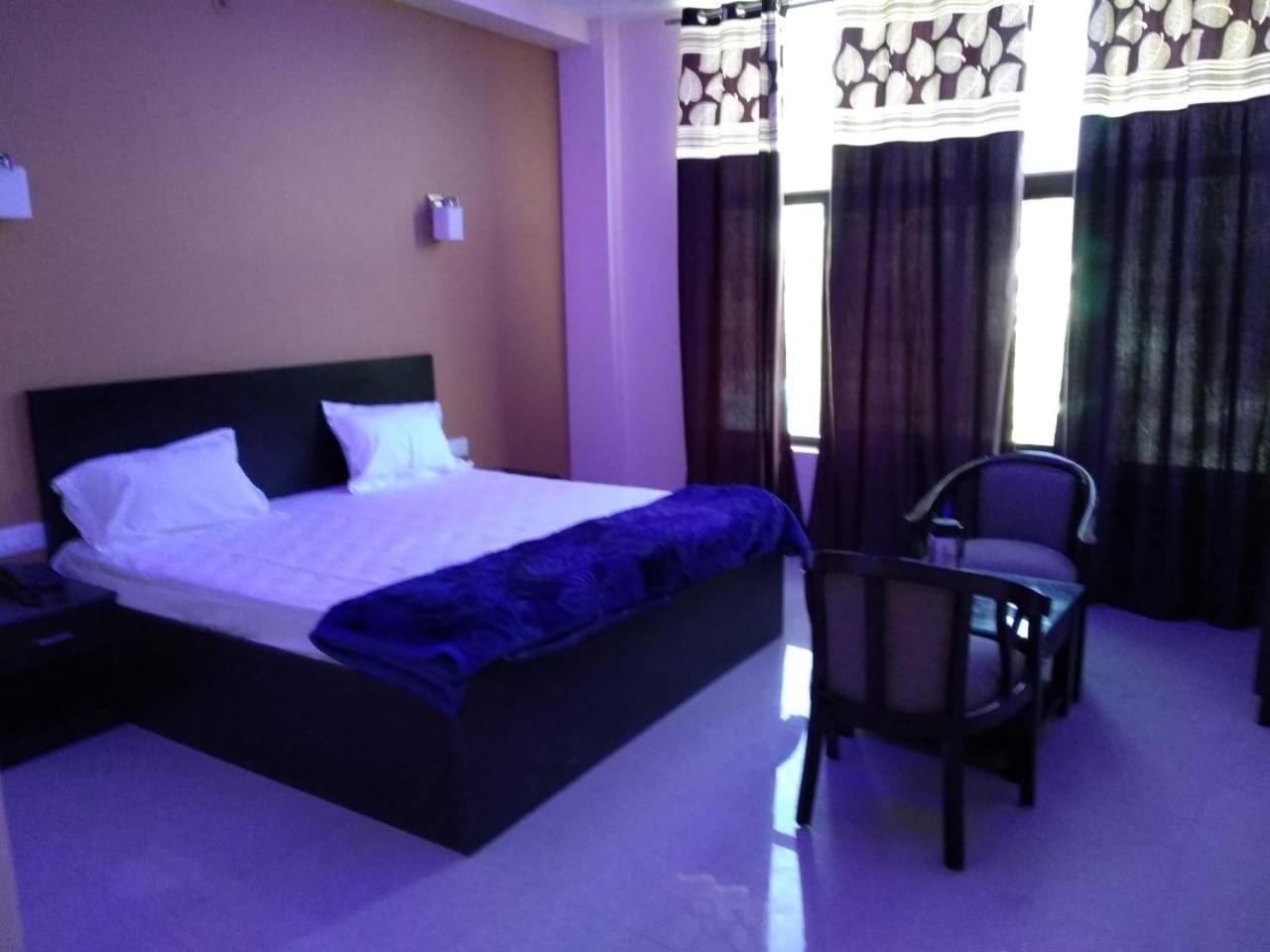 Hotel-78 Pithoragarh Ngoại thất bức ảnh