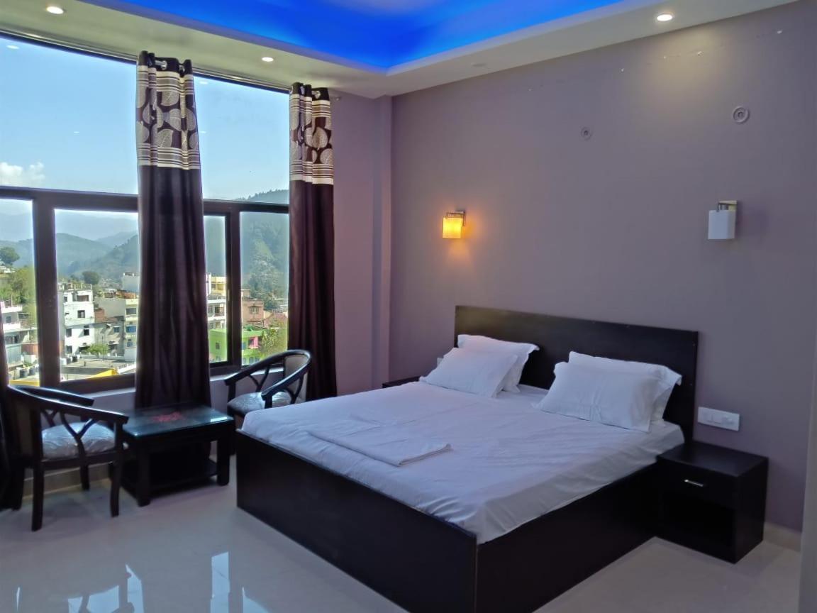 Hotel-78 Pithoragarh Ngoại thất bức ảnh
