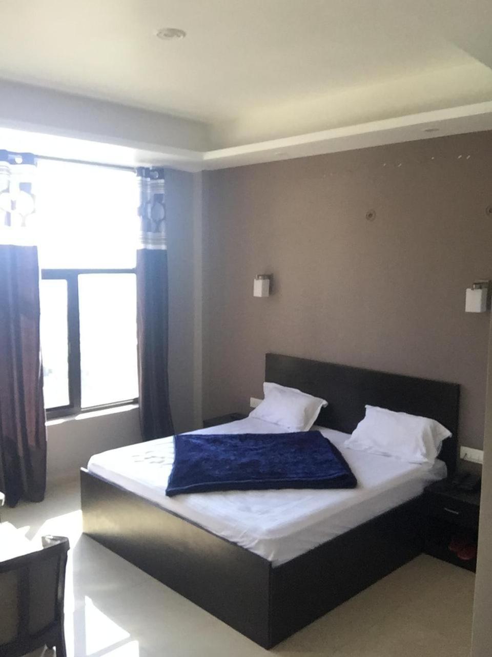 Hotel-78 Pithoragarh Ngoại thất bức ảnh