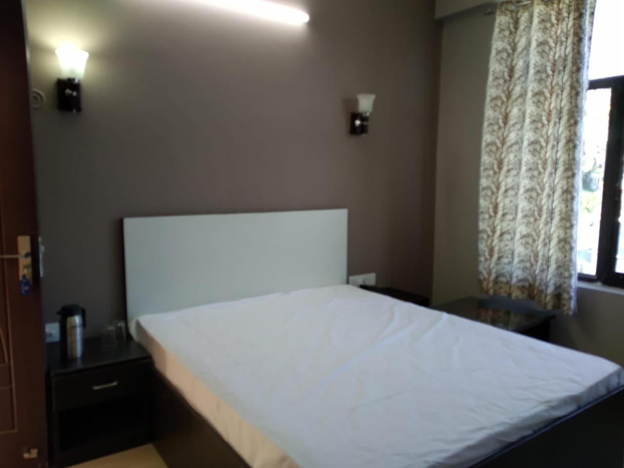 Hotel-78 Pithoragarh Ngoại thất bức ảnh