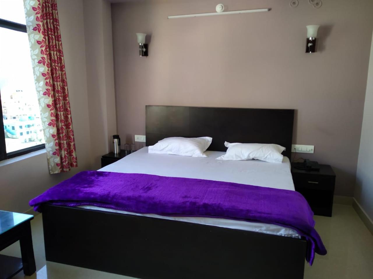Hotel-78 Pithoragarh Ngoại thất bức ảnh