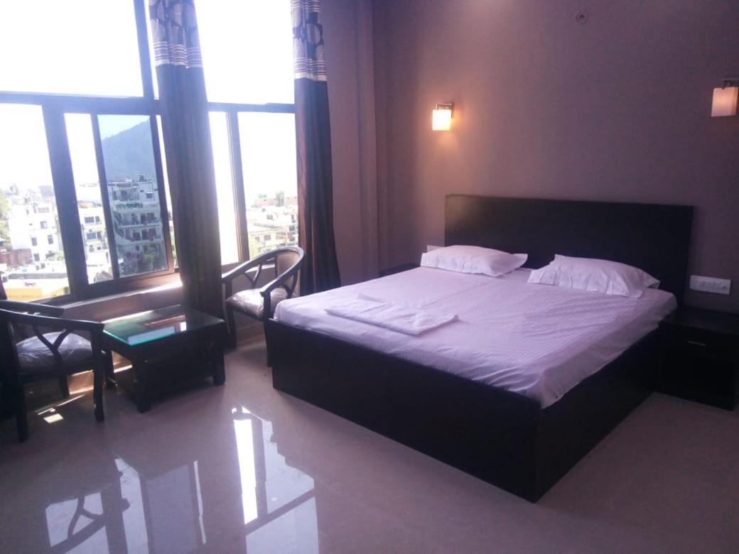 Hotel-78 Pithoragarh Ngoại thất bức ảnh